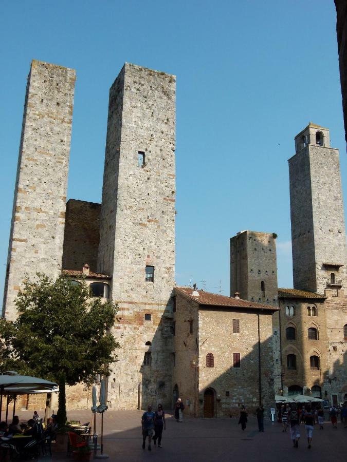 Apartamento Il Borgo Antico San Gimignano Exterior foto