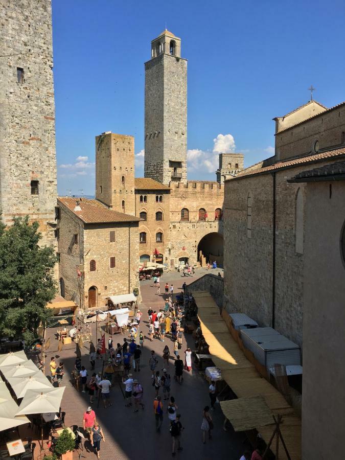 Apartamento Il Borgo Antico San Gimignano Exterior foto